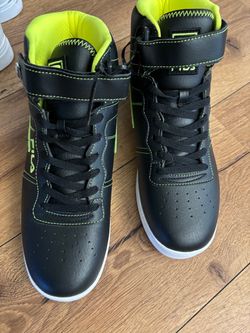Tenis 10.5  cada par $30