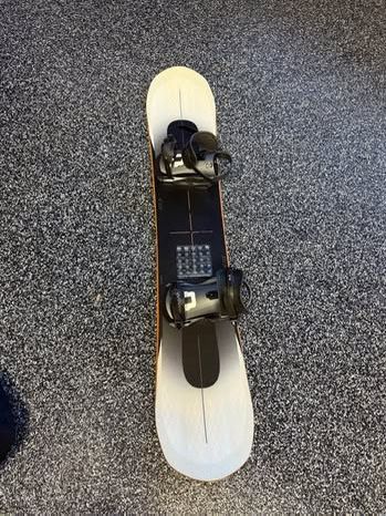 Bataleon Evil Twin + 154 snowboard