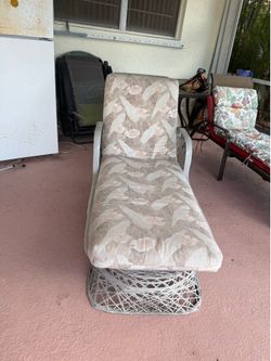 Patio and pool lounge chair