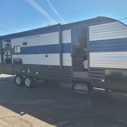 2021 travel trailer  with  bunks