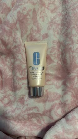 Clinique moisture surge