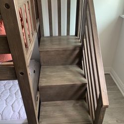 Twin Size Bunk Bed 