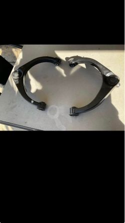 2025 ram rebel front upper control arm like new