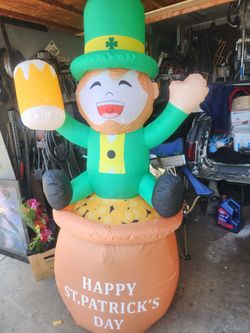St Patrick's day inflatable blow up 6ft