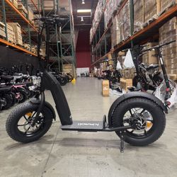 Electric scooter with large tires