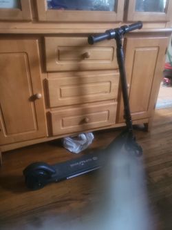 Motor scooter for kids under 8 yrs old