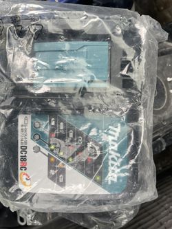 Makita 18v Charger