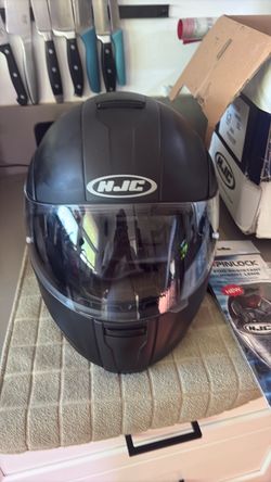 HJC Full-Face Motorcycle Helmet Matte Black
