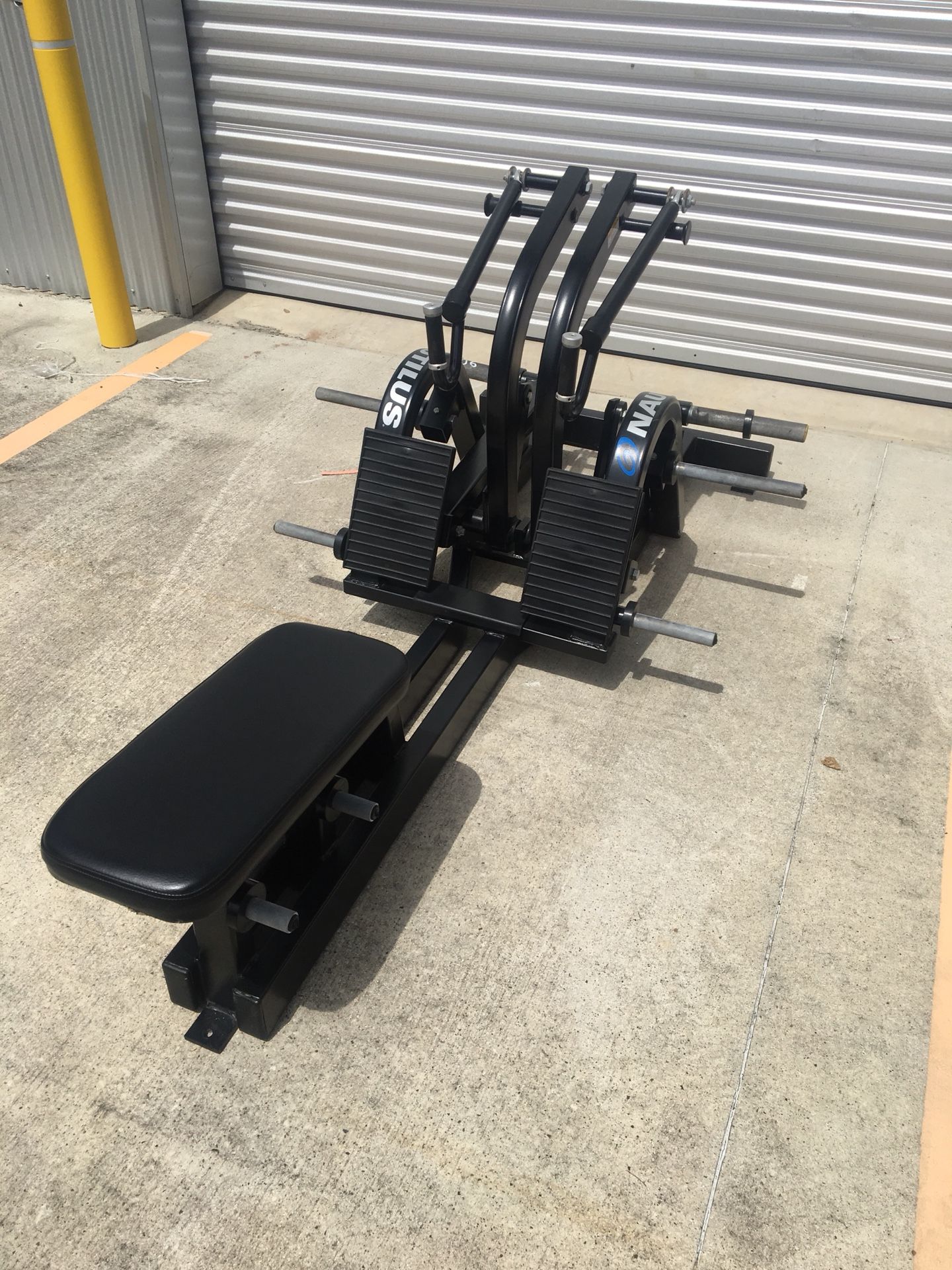 Nautilus Xpload Compound Row for Sale in Magnolia, TX - OfferUp