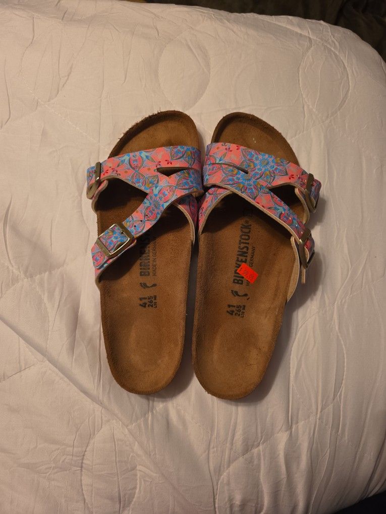 Women's BIRKENSTOCK SANDLE SIZE 41