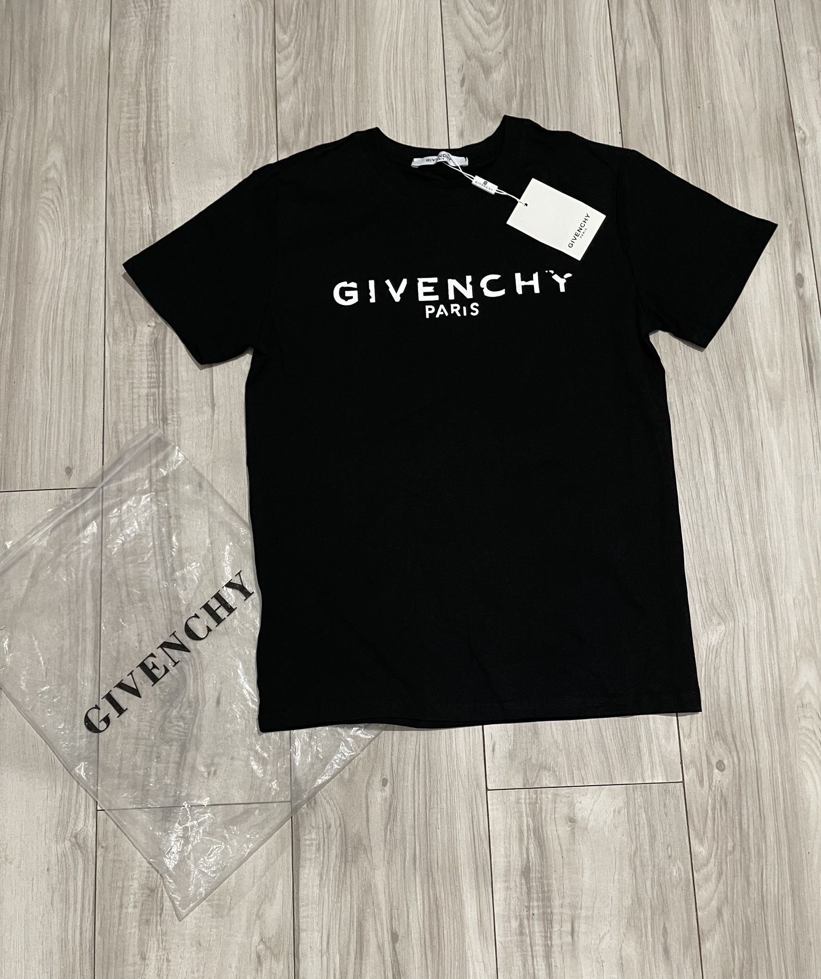 ✨New Givenchy Shirt 🔥(Small)