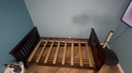 Twin Wooden Bed Frame And Mattress