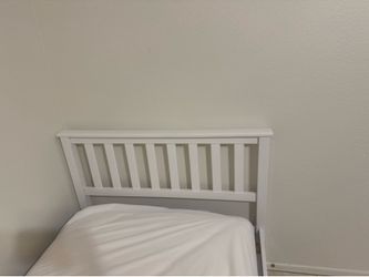 Twin size bed with Matress