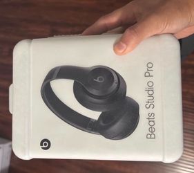 Beats Studio Pro