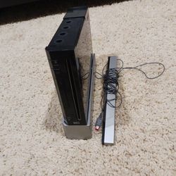 Nintendo Wii Gaming Console