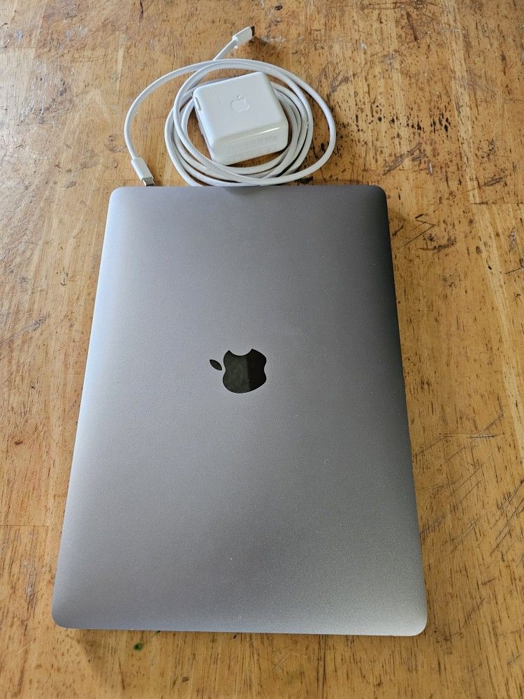 Apple Mac Book Pro