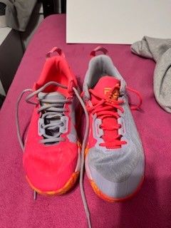Nike Giannis Immortality Hot Punch 2