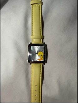 Tweety Bird Wristwatch Yellow Leather Strap