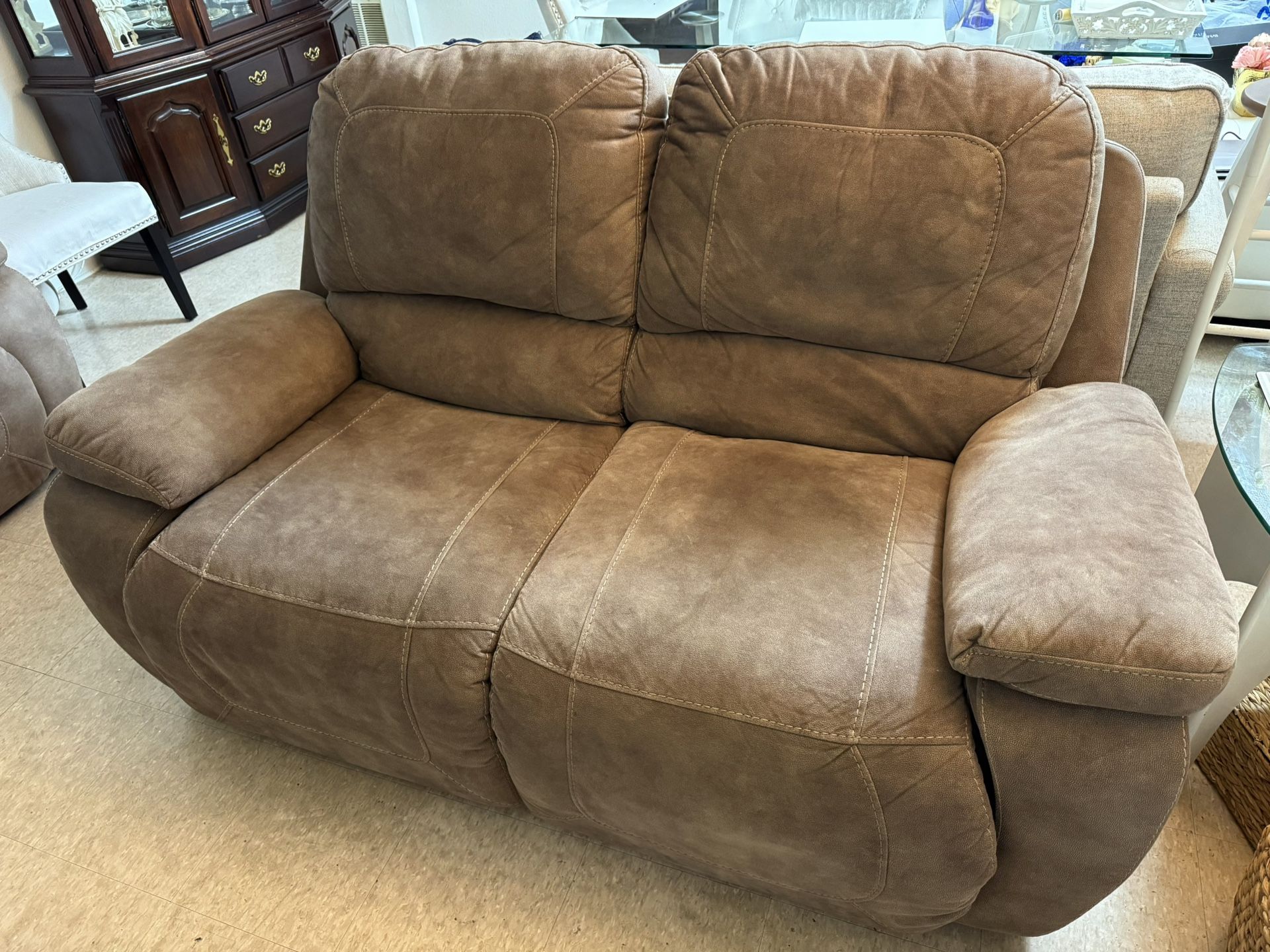 Suede Power Reclining Sofa (69”W x 40”H x 30”D)