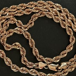 10 K Rose Gold. Thick Chain 