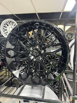 Complete Set TIS 565B Wheels – 22x10 Gloss Black 🔥