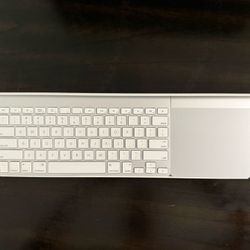 Apple keyboards 