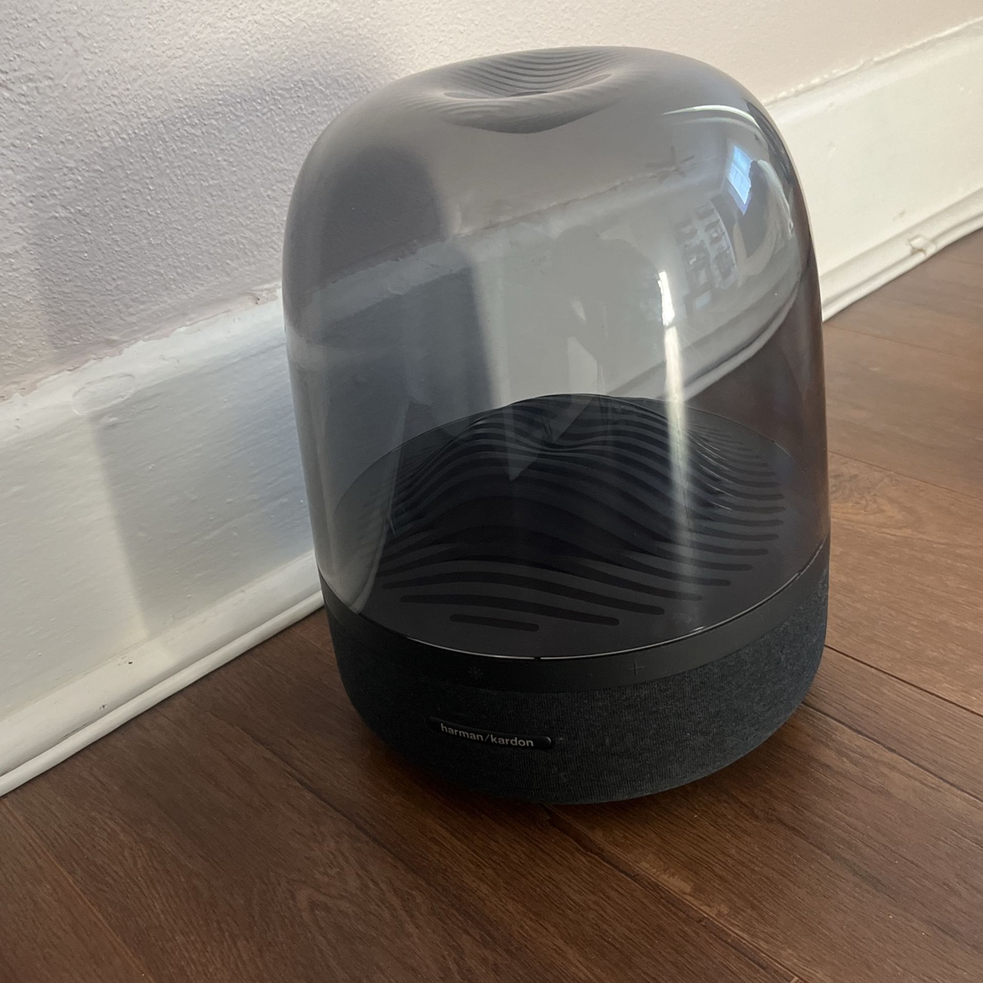 Harman Kardon Aura Studio 3 Bluetooth Speaker