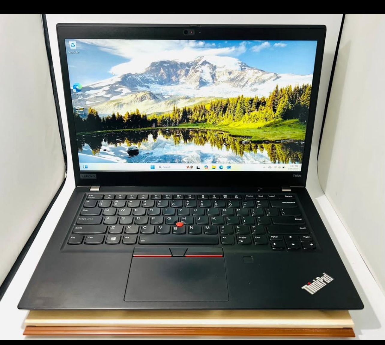 Lenovo ThinkPad T490S Core i5-8365u 1.90Ghz 16GB RAM 500GB SSD Windows 11 Pro