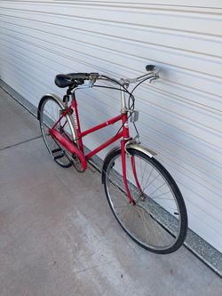 Vintage  Woman’s / Girls 1970’s Step Thru Free Spirit Sheffield Te 3  3  speed bicycle - just put New tires and tubes on it 9/21