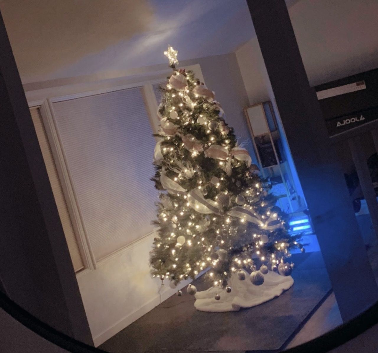 7.5 FOOT PRE LIT QUICK SET CHRISTMAS TREE,All Products : American Fashion Style Bags On Sale