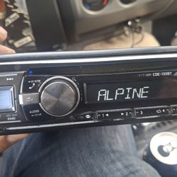 STEREO ALPINE CD AUX USB BLUETOOTH GOOD CONDICIÓN ABLO ESPAÑOL 