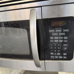 GE Spacemaker® Over-the-Range Microwave Oven