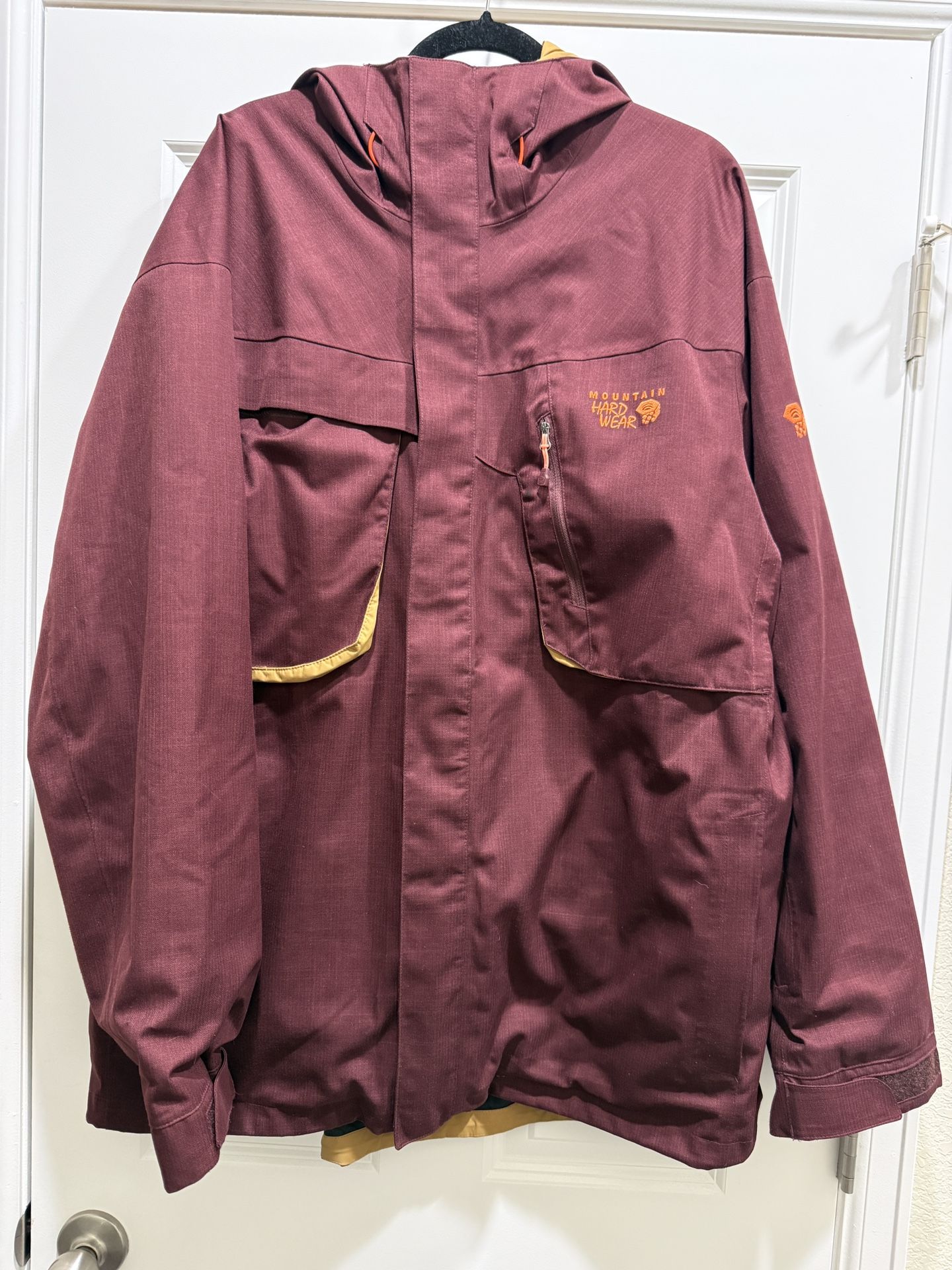 SKI JACKET Men’s XL MOUNTAIN HARDWEAR Winter Snowboard Snow Shell DryQ