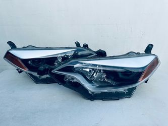 2014-2016 TOYOTA COROLLA LEFT AND RIGHT SIDE HEADLIGHT HALOGEN OEM
