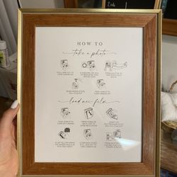 Polaroid Photo Instruction Sign