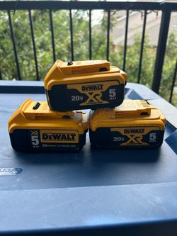 DeWalt 5ah battery (3) total