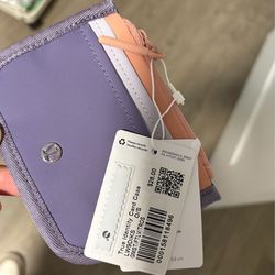 Lululemon wallet