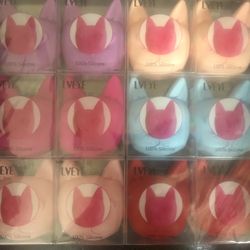 Makeup Brush Cleaner Paw