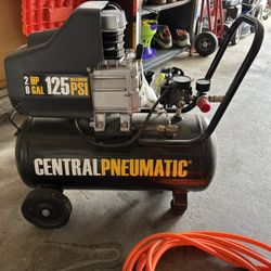 CentralPneumatic 8 Gal Air Compressor