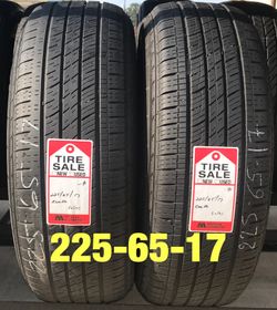 2 used tires 225/65/17 Kumho Solus