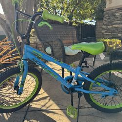 Kids Schwinn Bicycle 18”