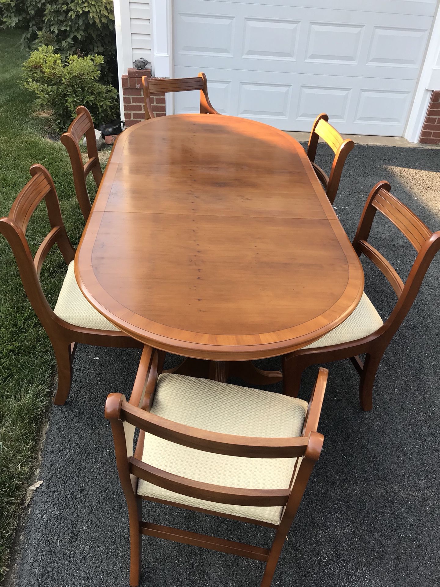 Dining set with 6 chairs