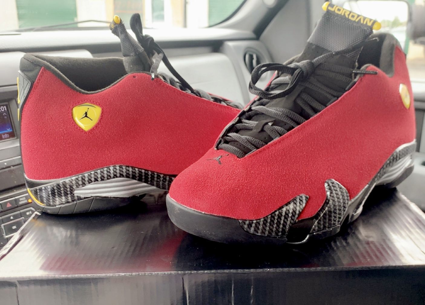 Jordan RETRO 14 ‘Ferrari’