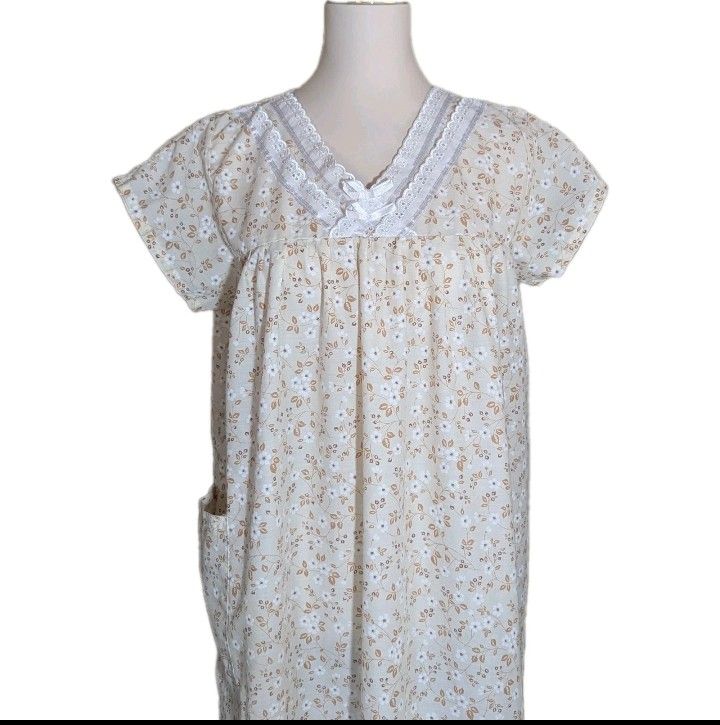 Vintage Women's Brown Beige Cream Floral Nightgown Nightie House Dress Size Medium Cotton