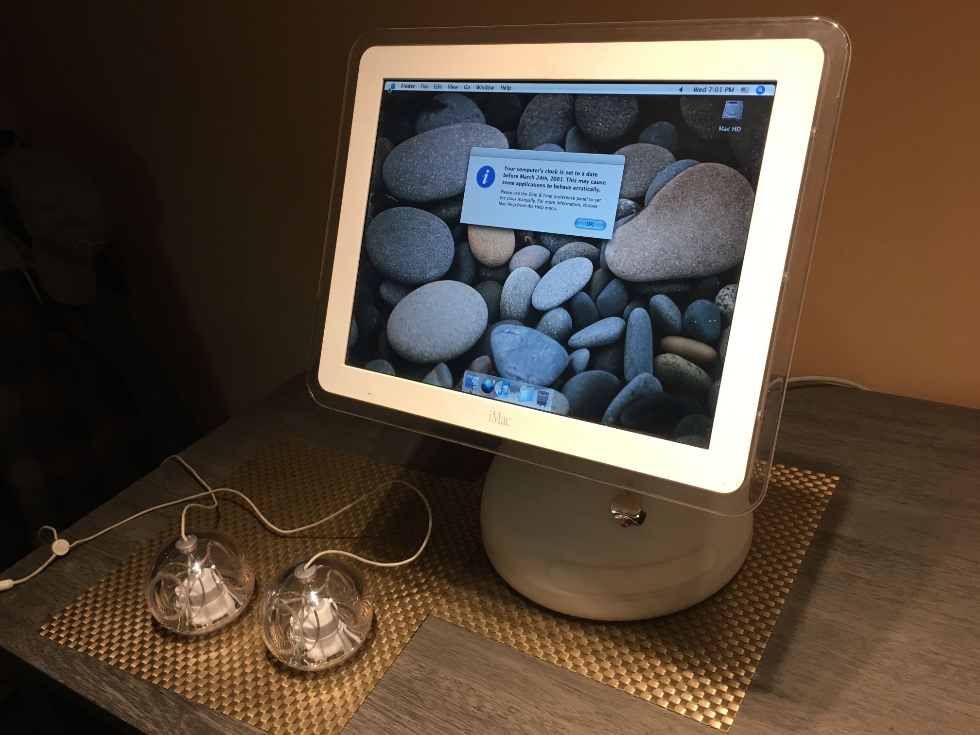 Imac Power PC G4 With Speakers