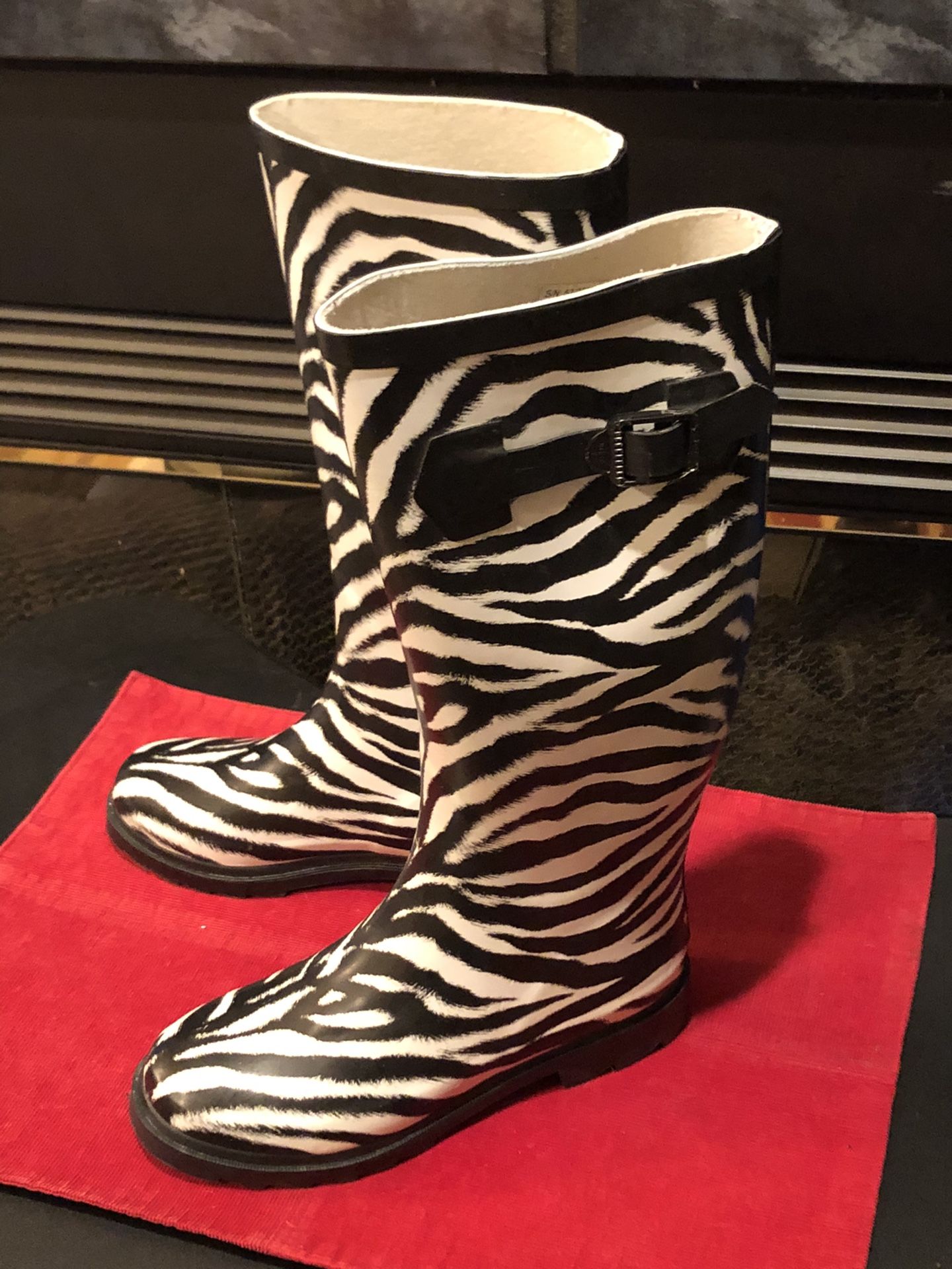 Cardini Zebra Print Rain Boots