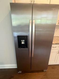 Whirlpool double door fridge