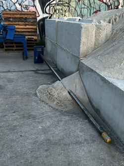 Turf Pole