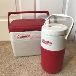 Vintage 1992 Coleman Personal 8 Cooler & Matching Jugs