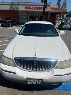 2006 Lincoln Town Car
